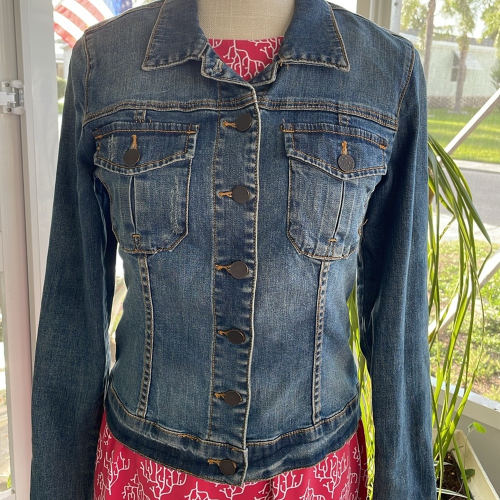Kut from the Kloth Amelia Denim Jacket - Picture 12 of 12